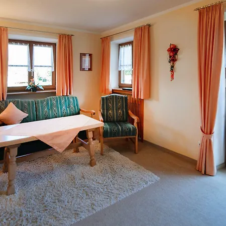 Lohbinder Fam Holzer Apartament *