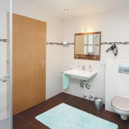 Lohbinder Fam Holzer *